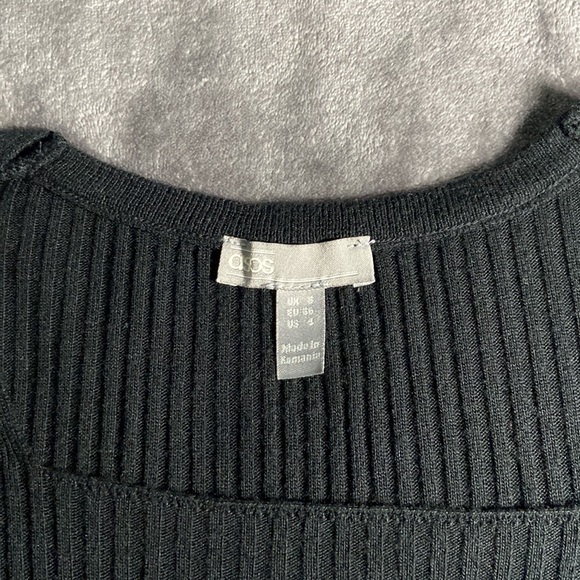 Black long sleeve knit  top - Picture 3 of 5